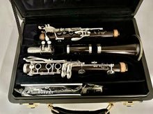 Load image into Gallery viewer, Buffet Crampon RC Bb Clarinet with Classic Logo