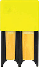 Load image into Gallery viewer, D&#39;addario Clarinet &amp; Alto Sax Reed Guard - 4 Reeds