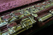 Load image into Gallery viewer, Armstrong Student Flute 505A