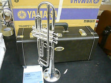 Load image into Gallery viewer, Yamaha Bb Trumpet Xeno YTR-8335RGS