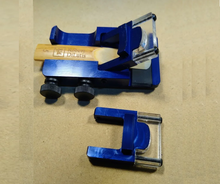 Load image into Gallery viewer, The Reed Machine Reed Clipper for Bb Clarinet